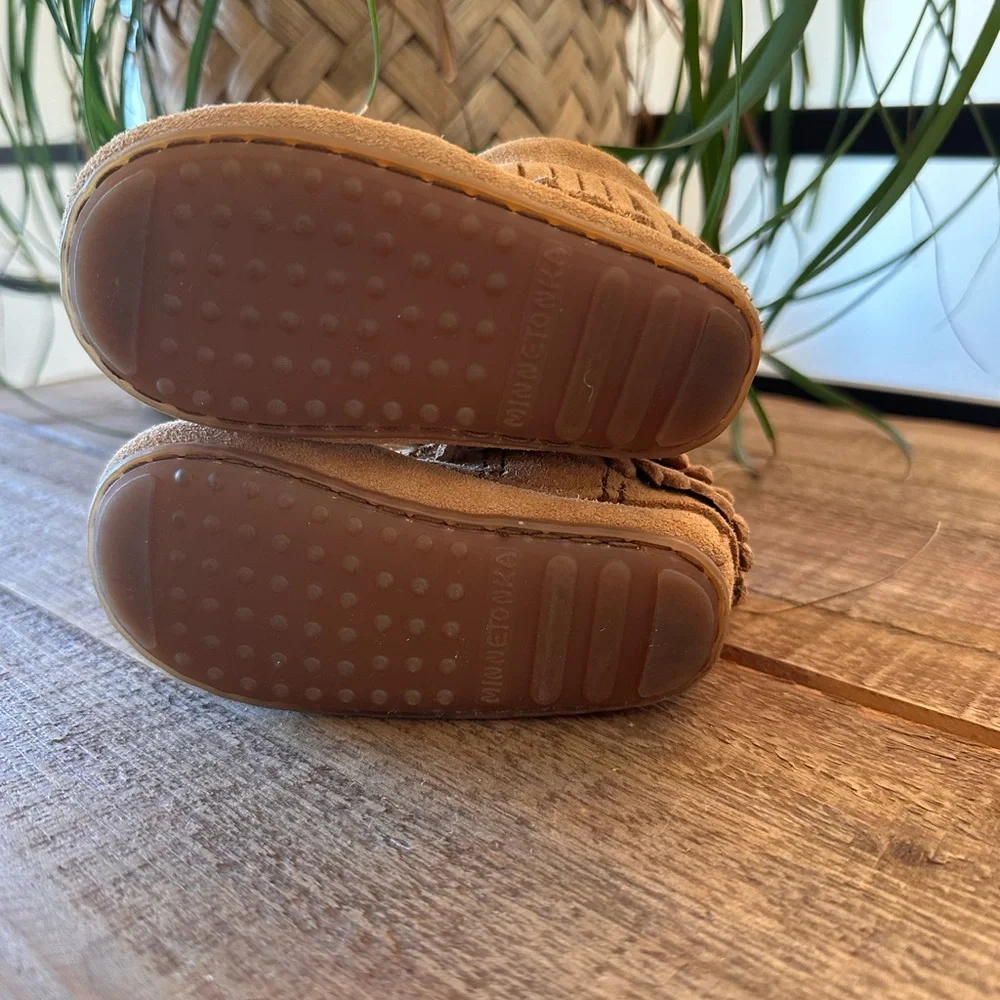 Minnetonka Fringed Tan Kids Moccasins